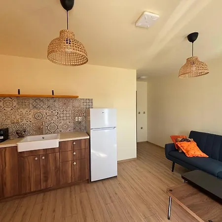 Petra E Mare Krapets (Dobrich)