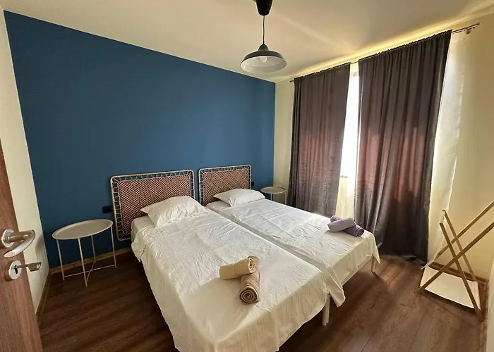 Petra E Mare Крапец